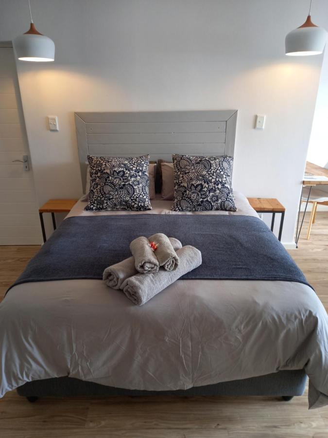 Simonʼs Town Stonebrook Apartments מראה חיצוני תמונה