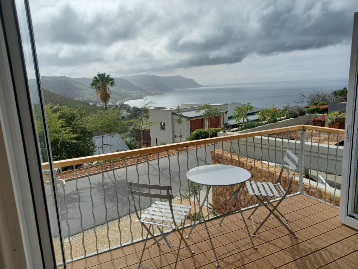 Simonʼs Town Stonebrook Apartments מראה חיצוני תמונה