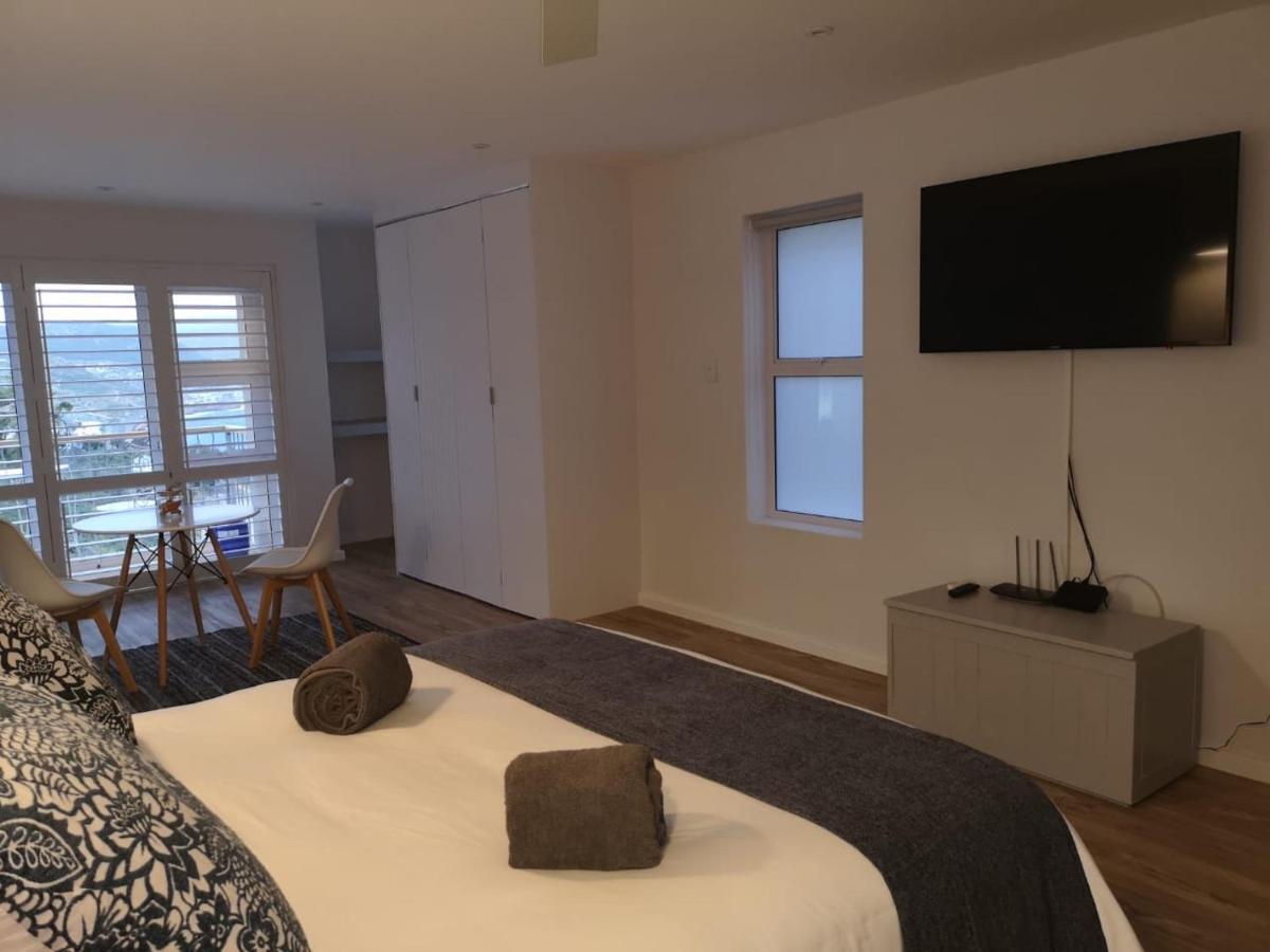 Simonʼs Town Stonebrook Apartments מראה חיצוני תמונה