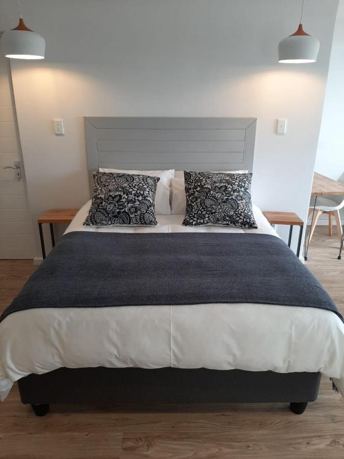 Simonʼs Town Stonebrook Apartments מראה חיצוני תמונה